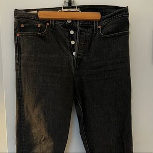 Levi wedgie jeans in a washed black